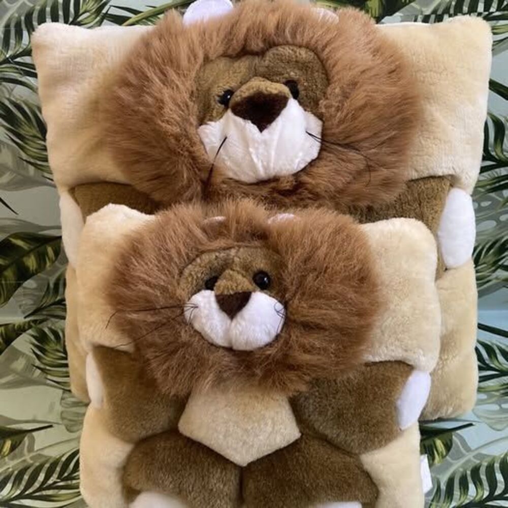 Vintage Stuffed Animal LION Plush Pillow 1998 TWIE Angel Toys Nursery Baby Set
